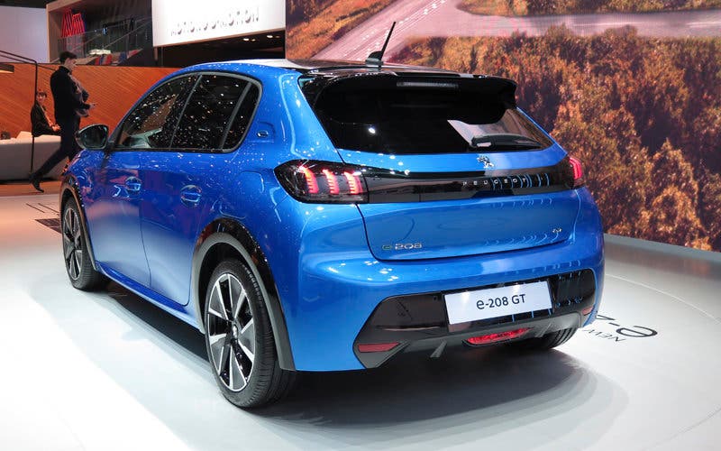 peugeot e-208