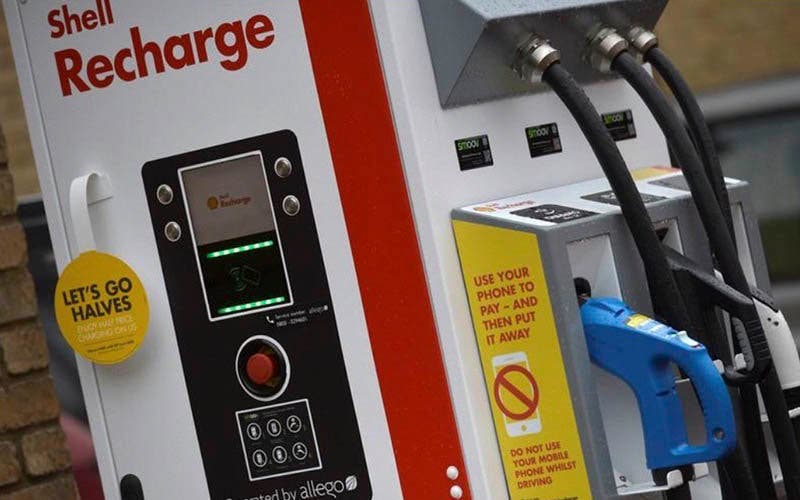 Shell anuncia proyectos de reforestación y puntos de recarga alimentados por energías renovables