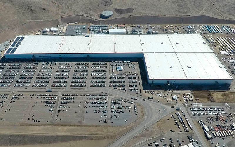 Tesla y Panasonic estudian aumentar la capacidad de la Gigafactoría 1 de Nevada