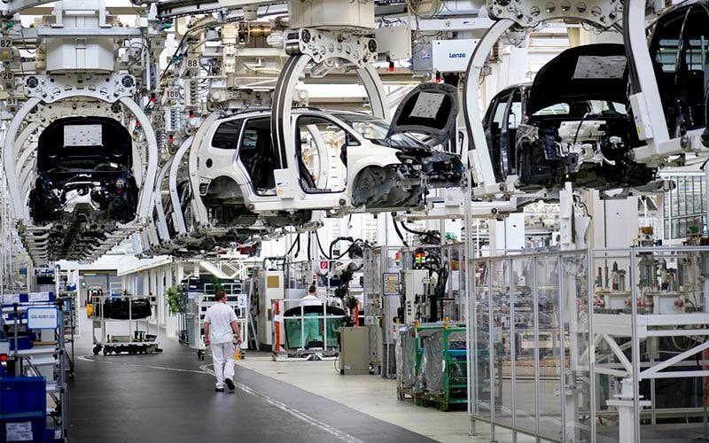 Volkswagen abrirá sus fábricas para producir vehículos eléctricos de otras marcas