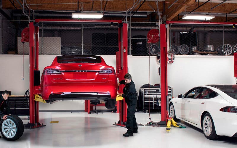 tesla taller