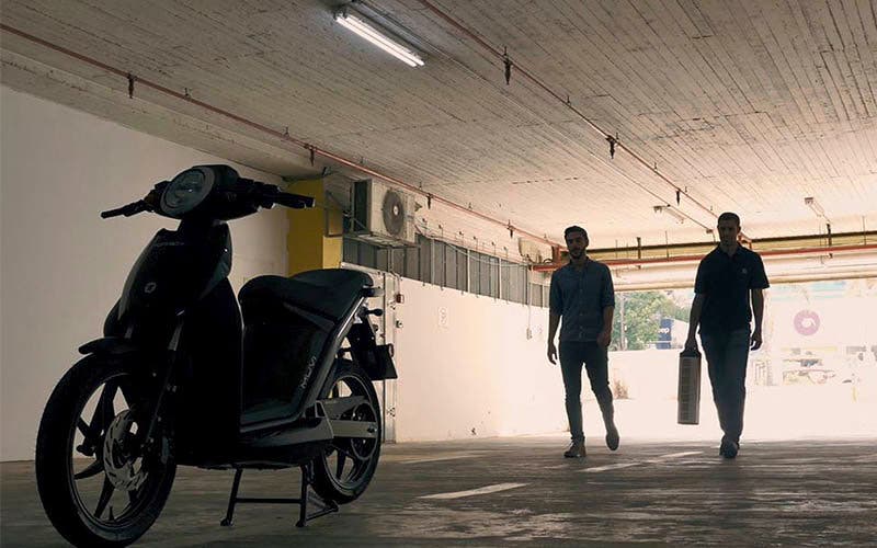 StoreDot demuestra la carga ultrarrápida en cinco minutos en un scooter de Torrot