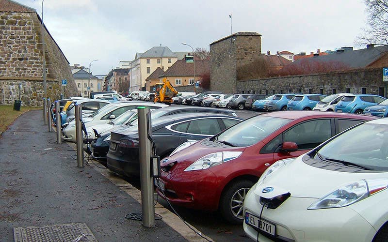 Noruega tendrá que actualizar su red eléctrica si no cambia sus hábitos de recarga de vehículos eléctricos