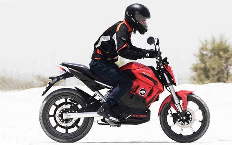 Se presenta la Revolt RV400