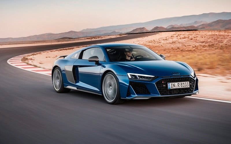 Dynamic photo,
Colour: Ascari Blue metallic