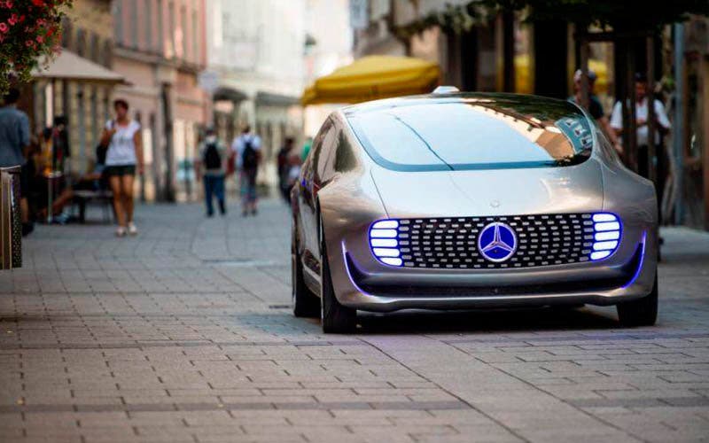 Las berlinas premium se plantean como uno de los principales segmentos a electrificar