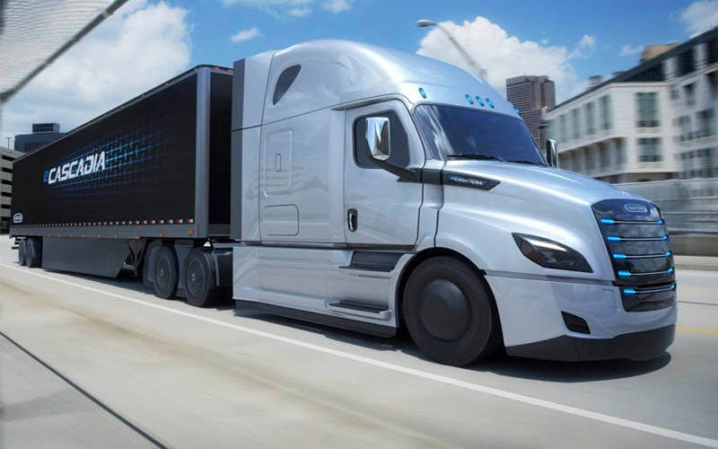 Daimler entrega las dos primeras unidades del Freighliner eCascadia