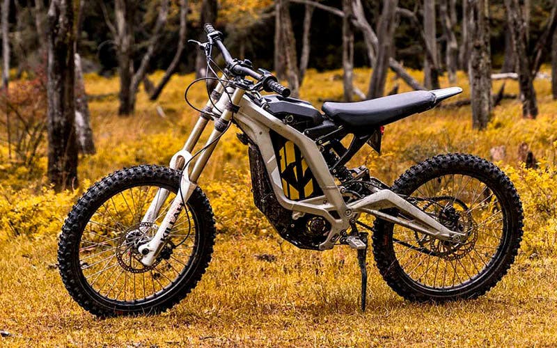El nuevo modelo de motocicleta de Sur-Ron ofrece altas prestaciones un precio muy económico