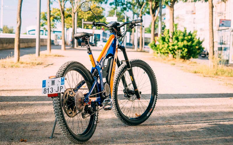 LMX 64H un híbrido entre ciclomotor y bicicleta eléctrica
