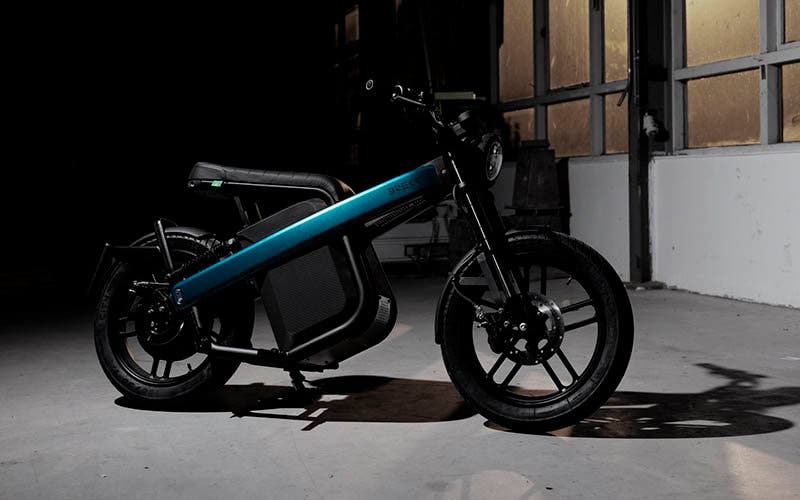 Ciclomotor eléctrico Brekr B4000
