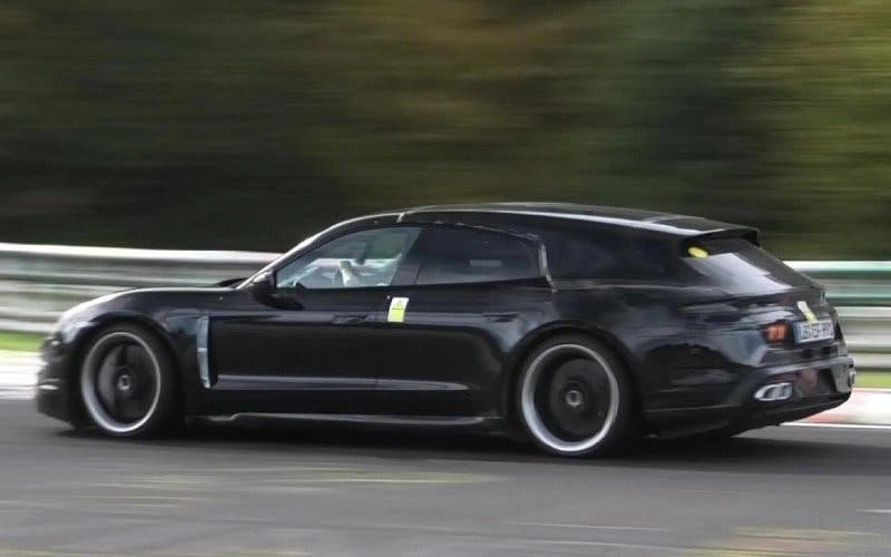 porsche-taycan-cross-turismo-cazado-nurburgring