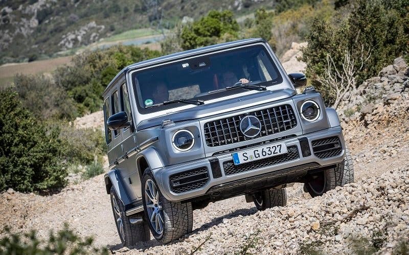 Mercedes-AMG G 63 Edition 1, designo platin magno, Leder Exklusiv Nappa AMG schwarz.;Kraftstoffverbrauch kombiniert: 13,1 l/100 km, CO2-Emissionen kombiniert: 299 g/km*
Mercedes-AMG G 63 Edition 1, designo platinum magno, AMG Exclusive nappa leather black.;Fuel consumption combined: 13.1 l/100 km; Combined CO2 emissions: 299 g/km*