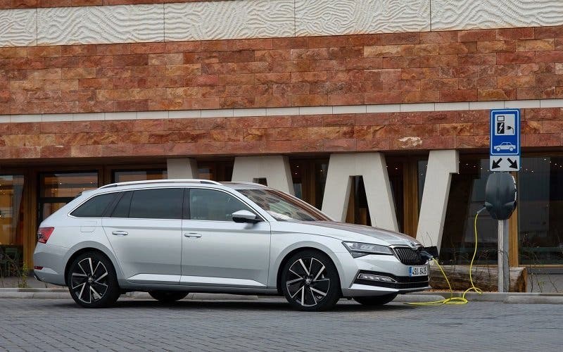 Skoda-superb-iv_combi_portada