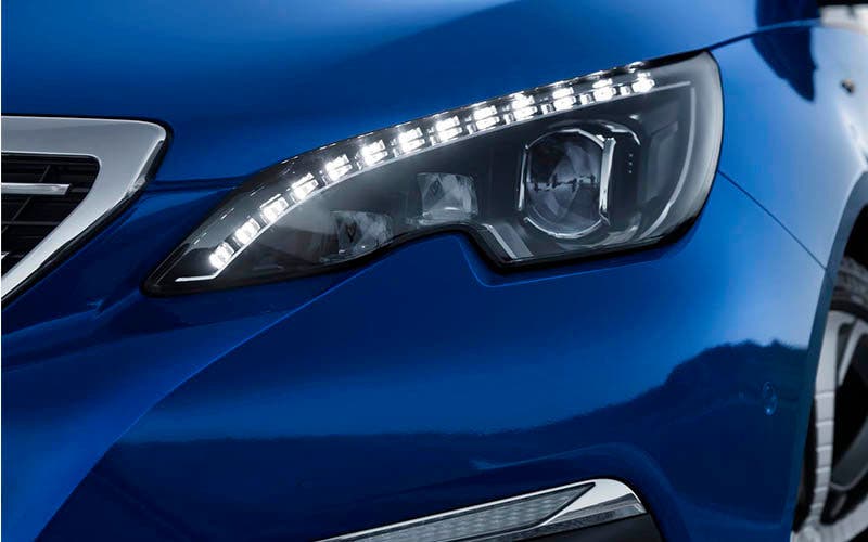 La próxima generación del Peugeot 308 será híbrida enchufable Y, probablemente, eléctrica