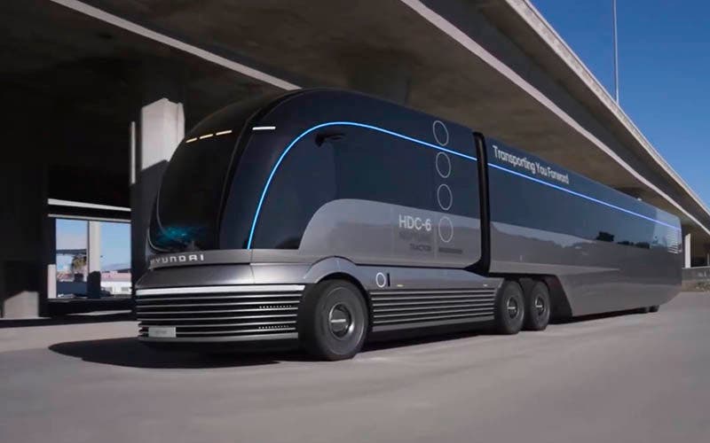 Hyundai HDC-6 NEPTUNE con el remolque refrigerado HT NITRO Therm
