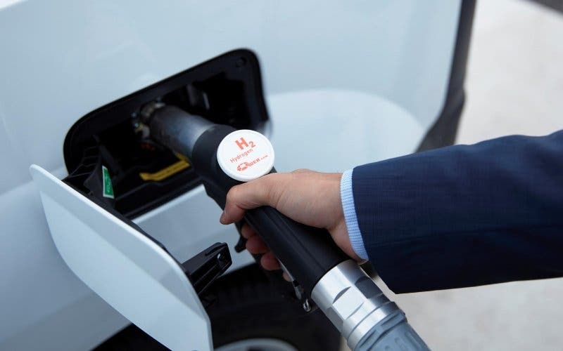 212348782019VhiculesUtilitairesZE33H2HYDROGEN