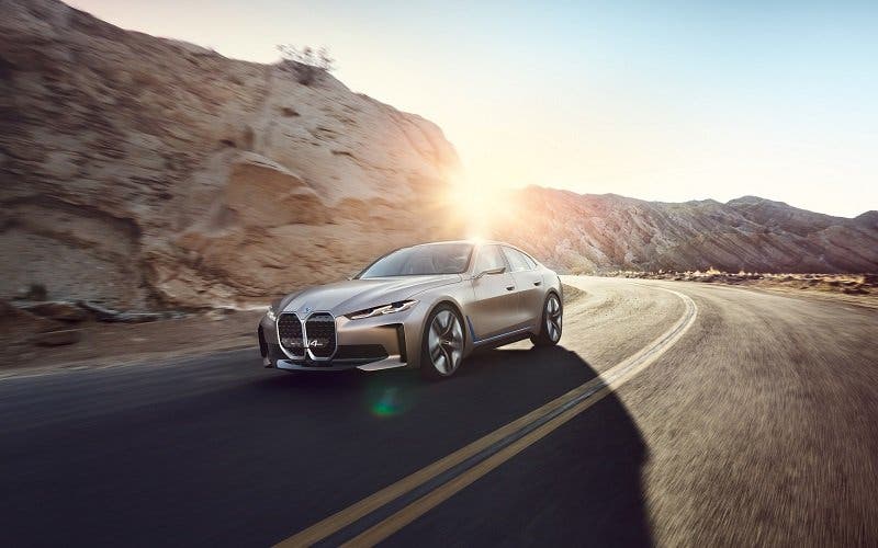 BMW-i4-Concept_portada
