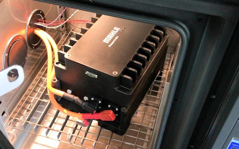 Instalación para prueba modulos de baterías de Mahle