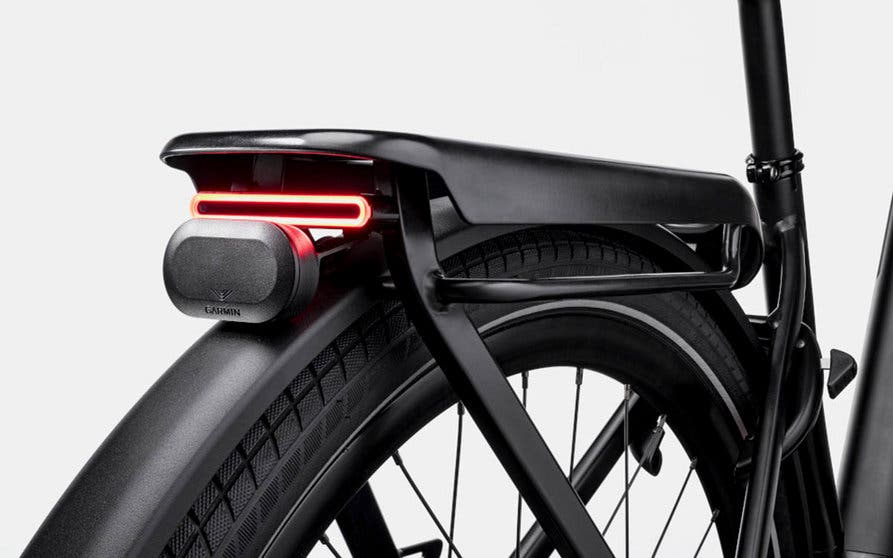 Radar trasero de la bicicleta electrica Cannondale Mavaro Neo 1