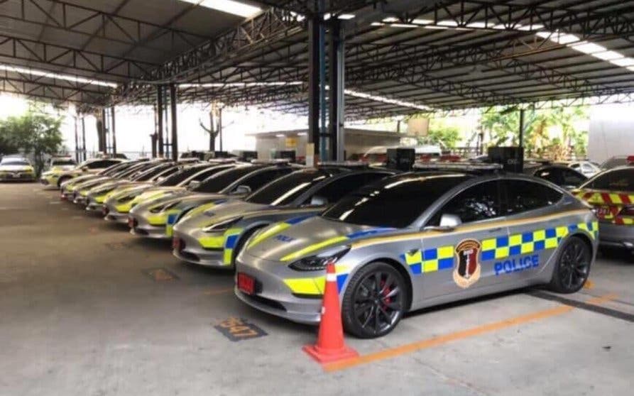 Tesla-Model-3-flota-policia-tailandia