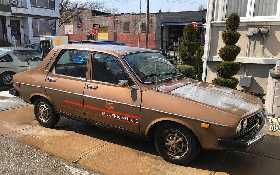 Renault 12 eléctrico de la NASA transformado por EVA. Foto Facebook Renault 12 USA