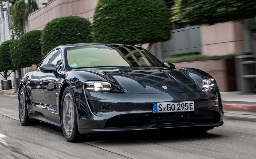 Porsche prepara una variante de entrada del Taycan con tracción trasera