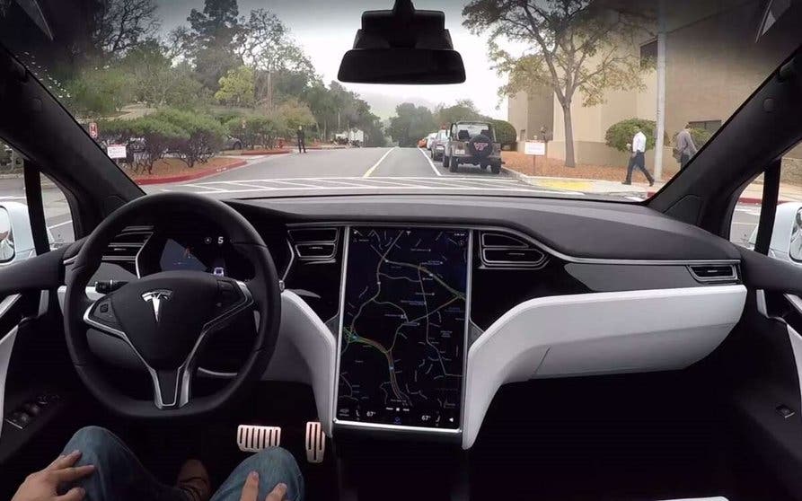 Tesla-autopilot_2_hardware-01