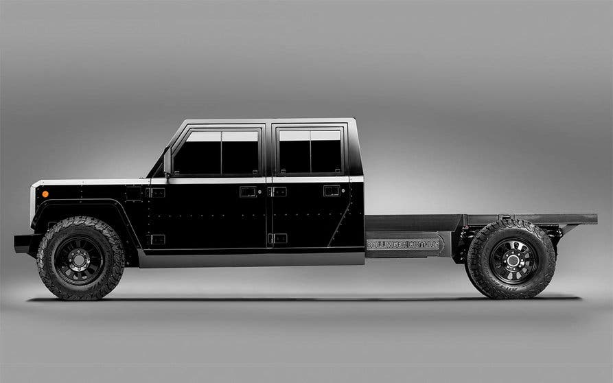 B2 Chassis Cab de cuatro puertas