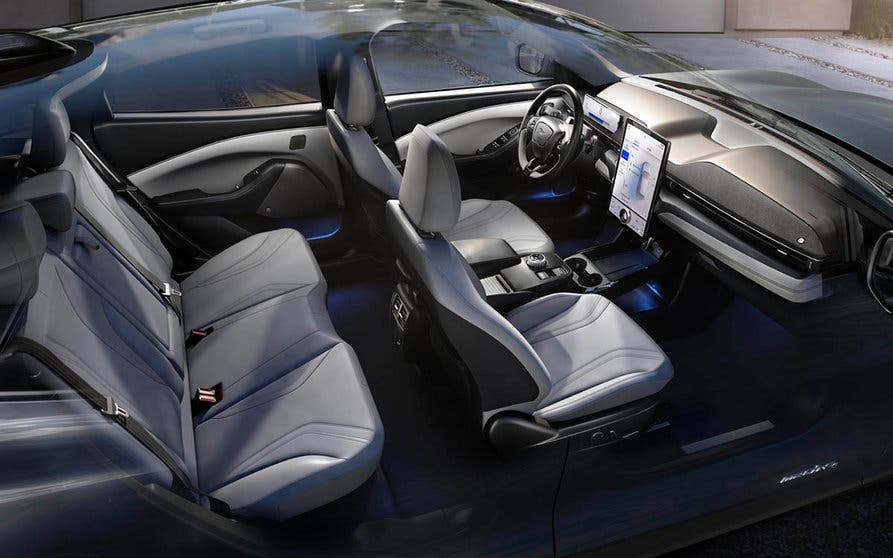 Tecnología interior del Ford Mustang Mach-E