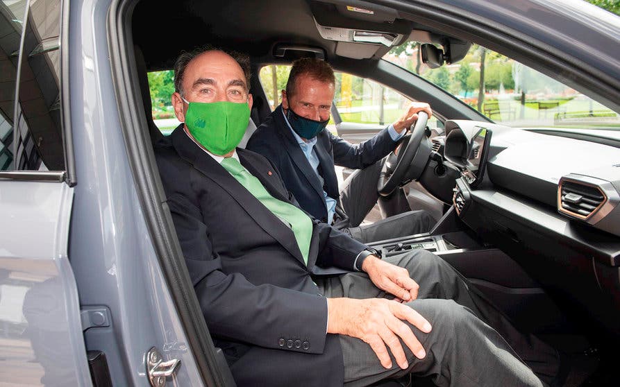 Seat, Volkswagen e Iberdrola se alían para fomentar una red de puntos de recarga en España