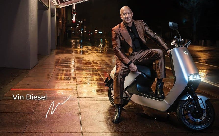 Vin Diesel sobre la Yadea G5.