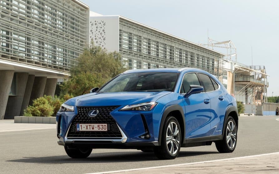 Lexus-UX-300e-portada