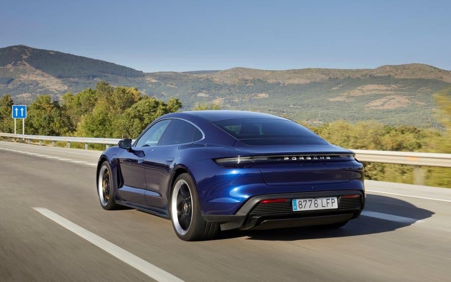 porsche-taycan-turbo-s-portada-012