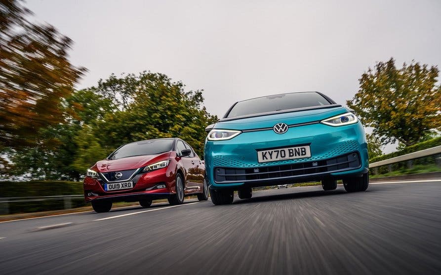 El Volkswagen ID.3 y Nissan Lead, dos de los más vendidos en Noruega (Imagen de Autocar).