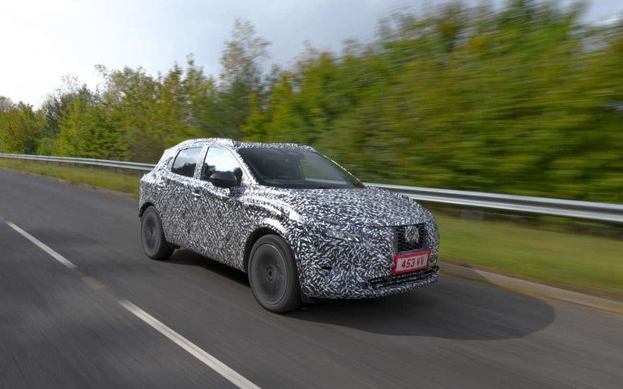 nissan-qashqai-2021-camuflado