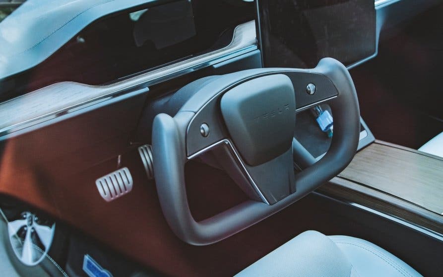 volante-juke-tesla-model-s-2021-portada