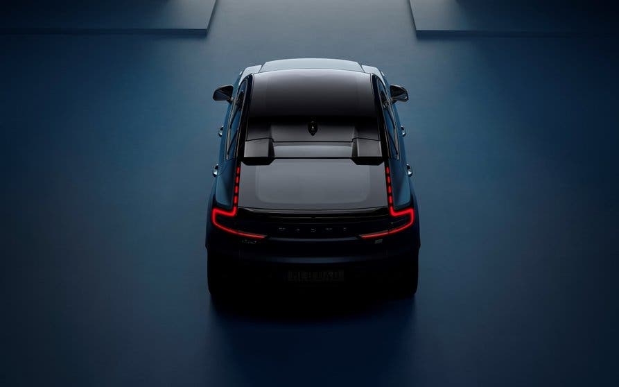 277607_Volvo_C40_Recharge_Studio