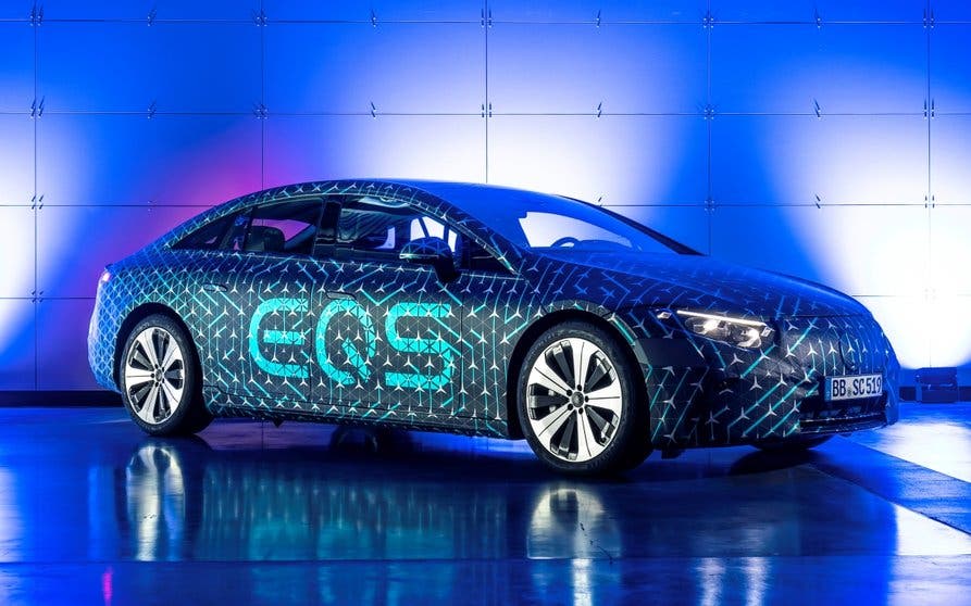 Mercedes EQS