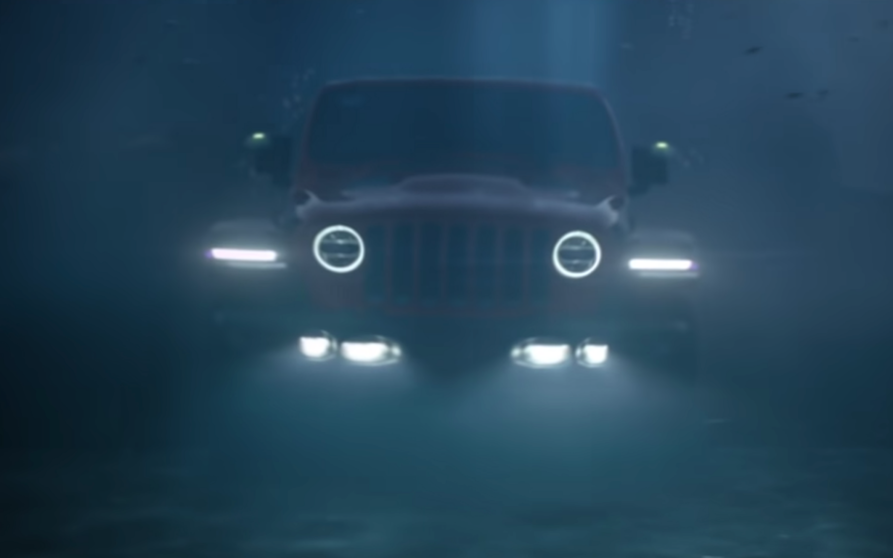 El Wrangler eléctrico y sumergible mostrado por Jeep.