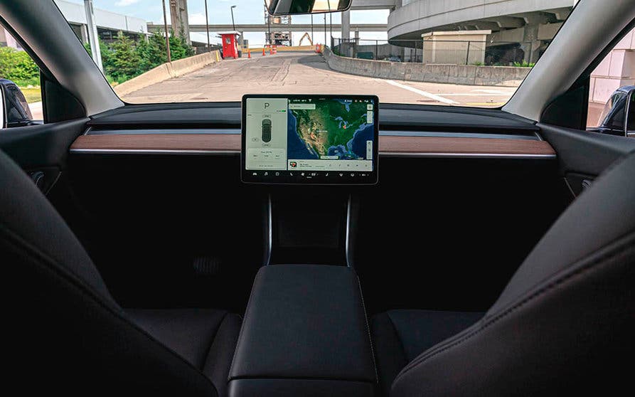 Tesla Model Y sin volante