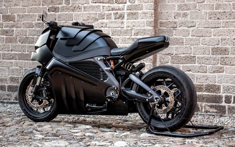 Moto-Adonis-harley-davidson-livewire-custom-portada