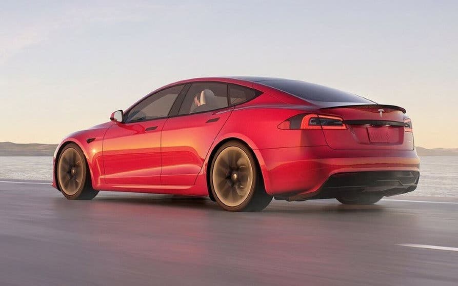 Tesla Model S Plaid.