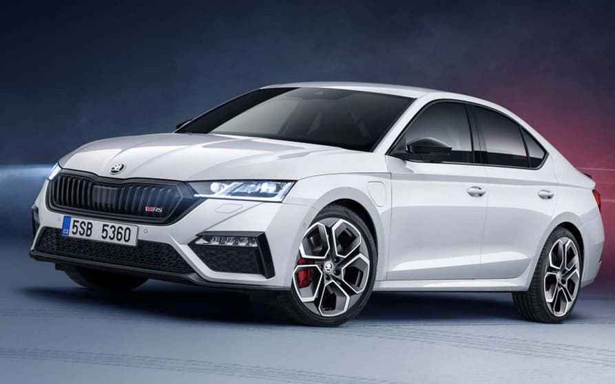 Los híbridos enchufables de Skoda tienen fecha de caducidad