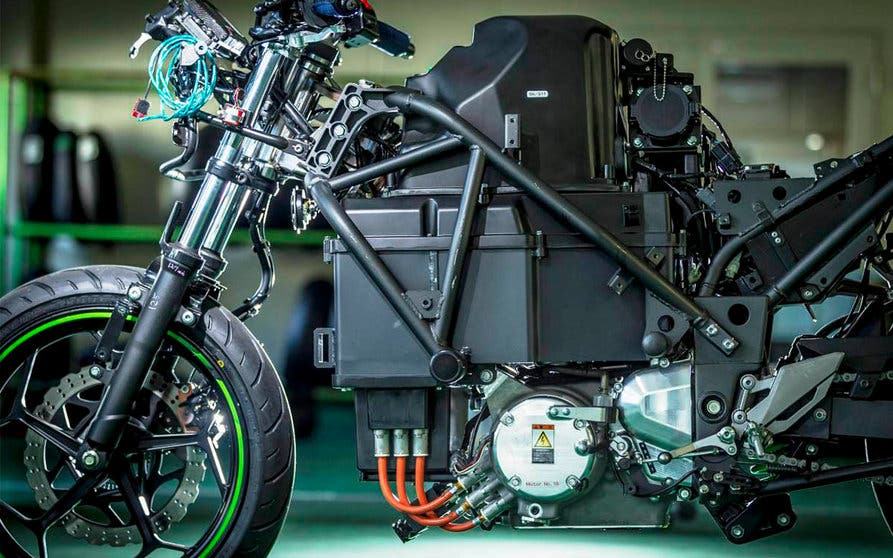 Modo E-BOOST motocicleta electricas kawasaki ev endeavor