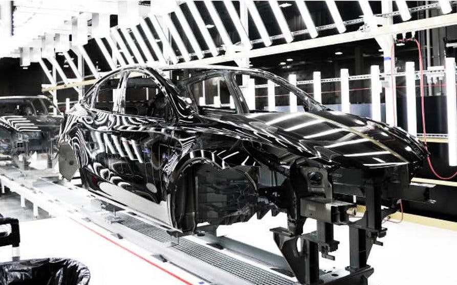linea-produccion-tesla