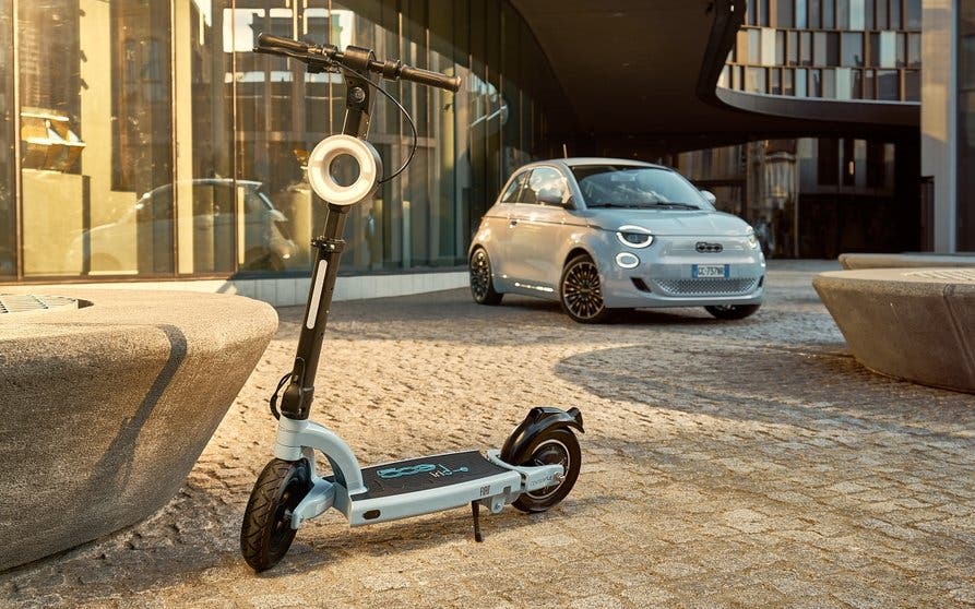 Nuevo patinete eléctrico de Mopar.