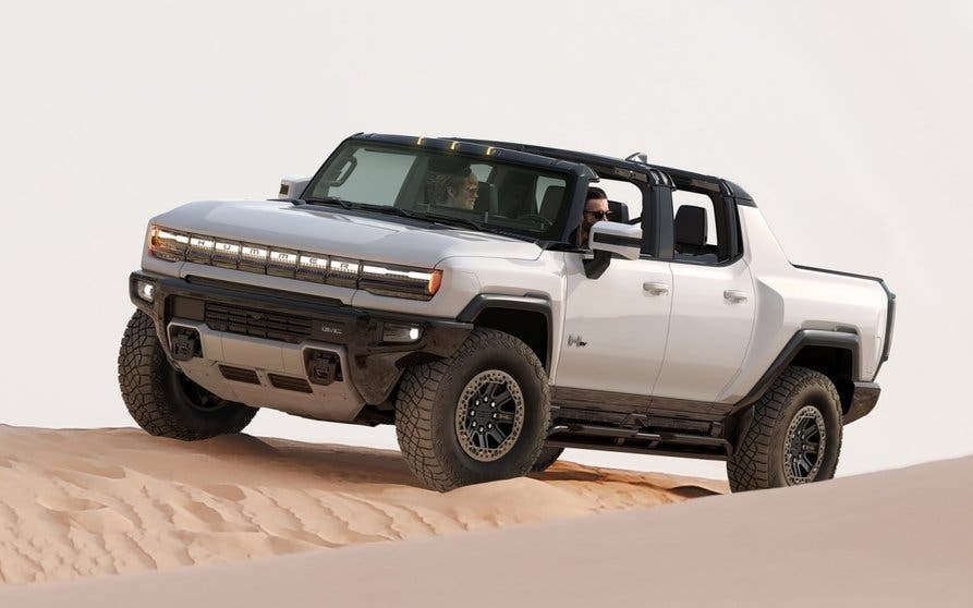 GMC-Hummer-EV-2022-01