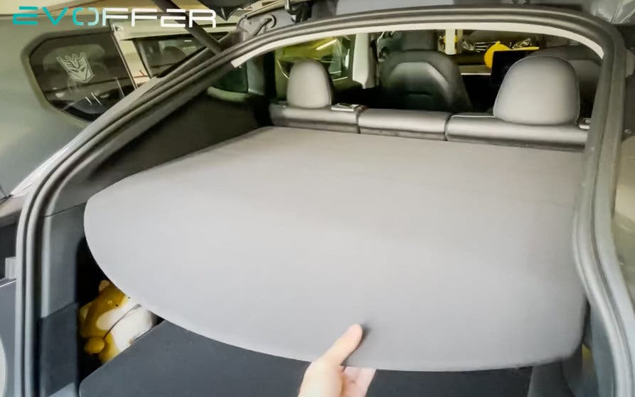 bandeja maletero Tesla Model Y