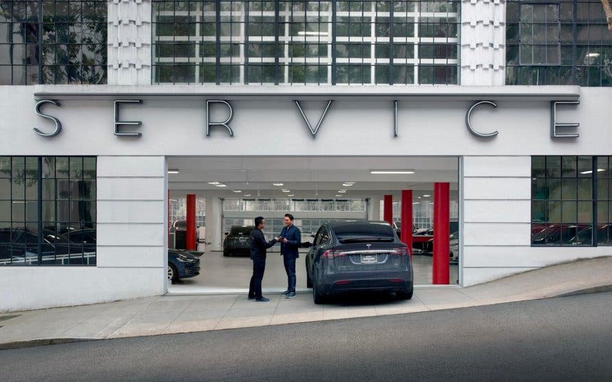 Tesla vuelve a salir mal parada en un estudio de fiabilidad.