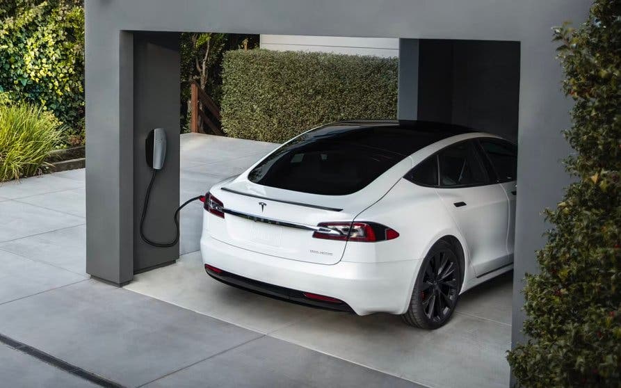 Tesla Model S.